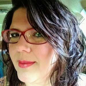 Meet your Posher, Michele